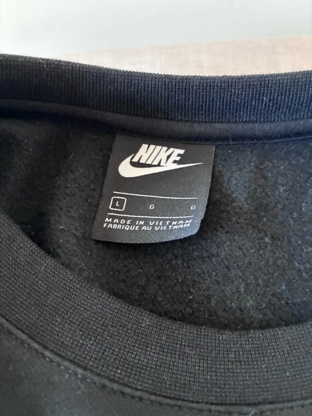 NWOT Men’s Nike Black Fleece Crewneck